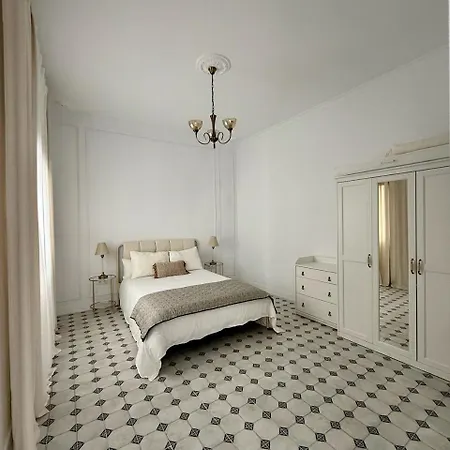 Palacio Con Piscina Privada
