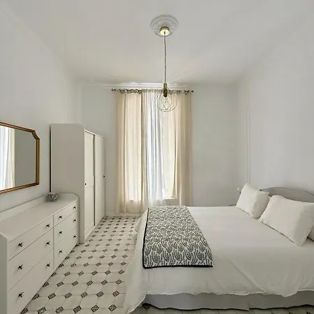 Holiday home Palacio Con Piscina Privada Puerto Real